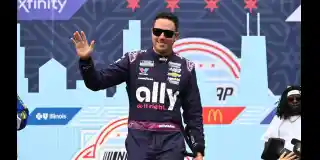Alex Bowman Ends 80-Race Winless Streak with Victory at Grant Park 165